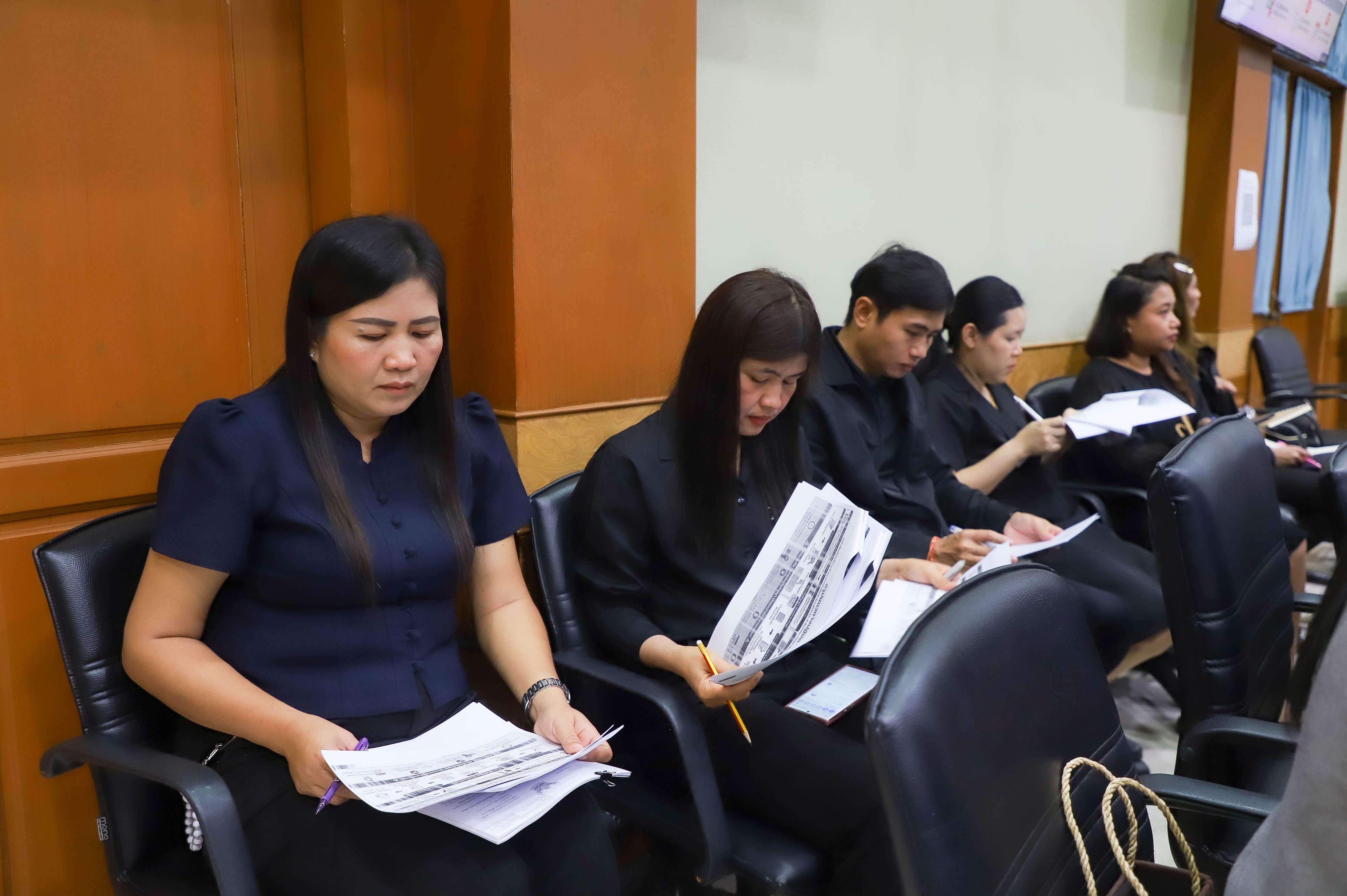 title - ส.ป.ก. ประชุมการซักซ้อมความเข้าใจงานจ้างเหมาบริการบุคคลธรรมดาตามพระราชบัญญัติการจัดซื้อจัดจ้าง และการบริหารพัสดุภาครัฐ พ.ศ. 2560